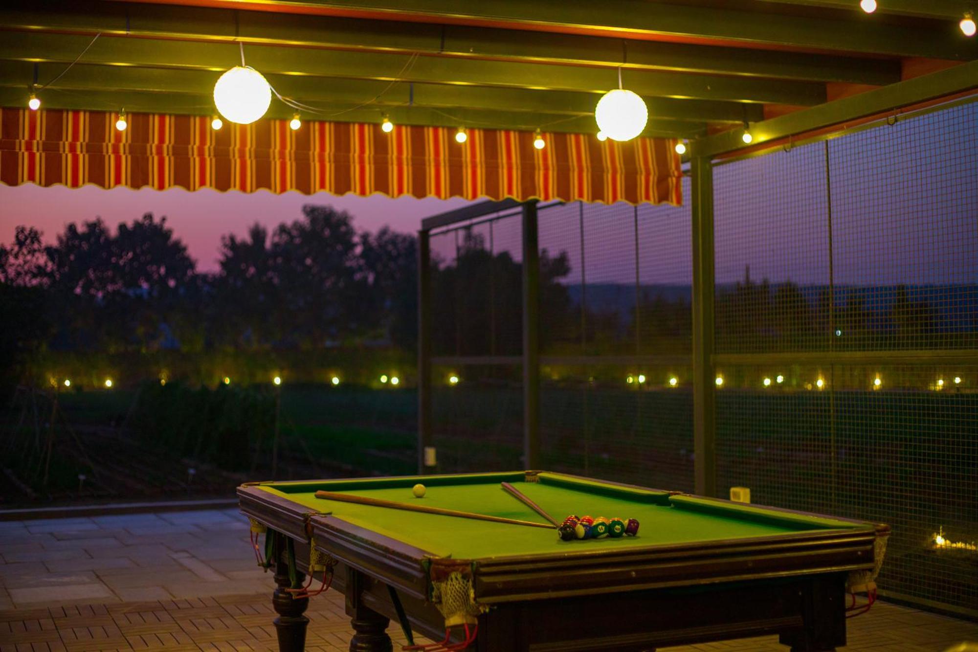 Elivaas Hidden Oasis 4Bhk With Pool, Mud House & Container House Villa Dhauj Ngoại thất bức ảnh